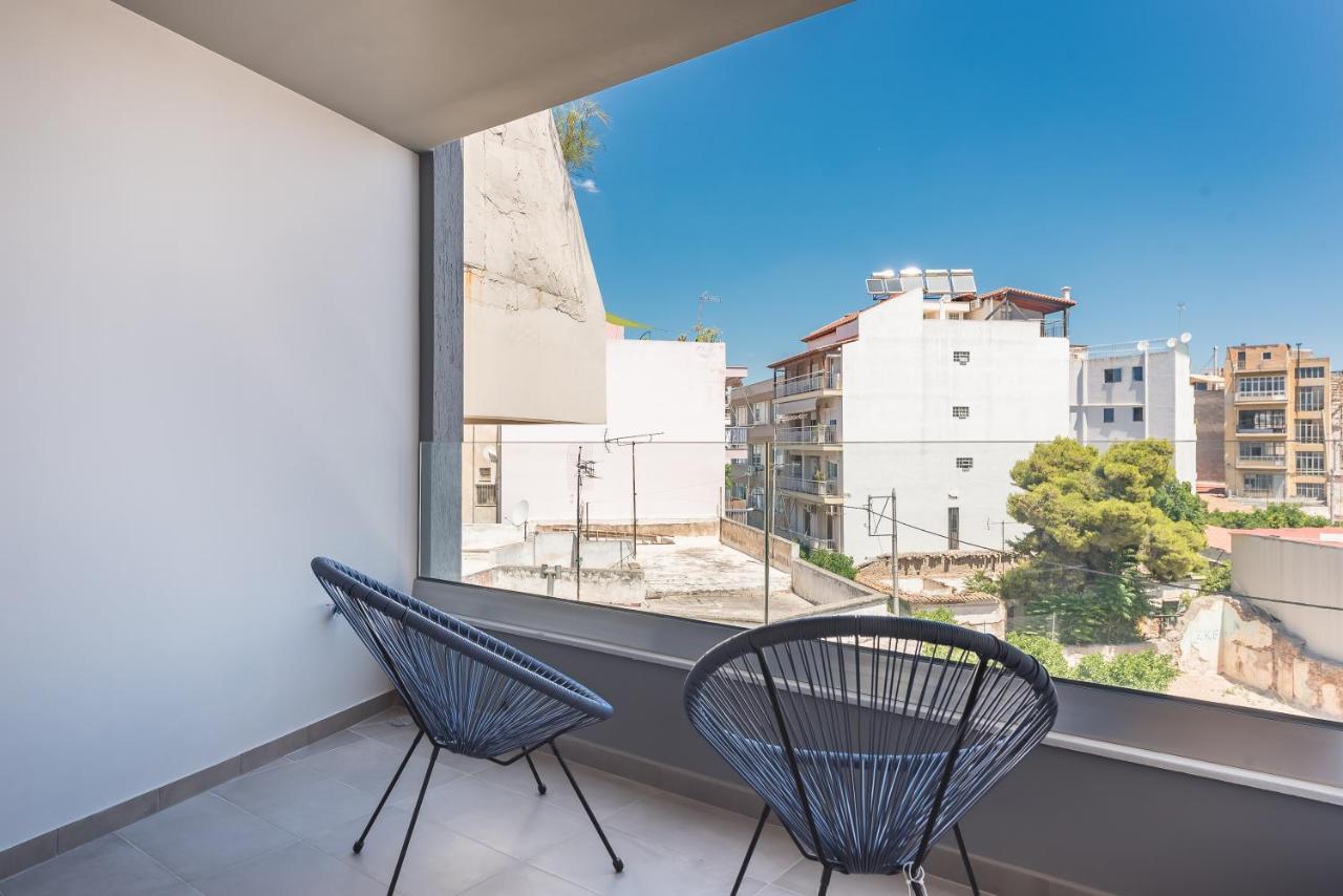 Newly Renovated Apt In The Heart Of Kerameikos Atenas Exterior foto